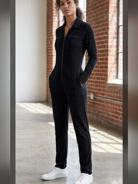 Banana Republic black Onesie jumpsuit zip front zip cuff rolled hems Size XS